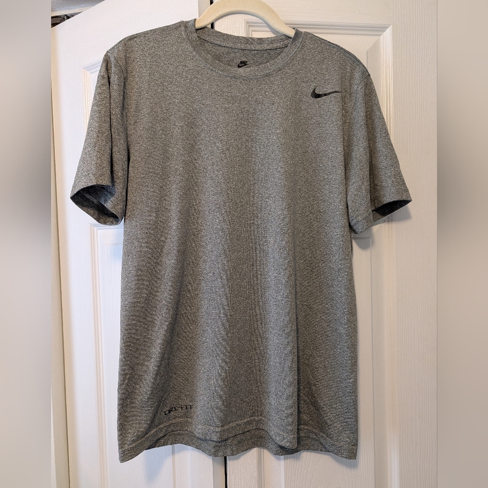 Nike Men's Heather Gray Short Sleeve Tee